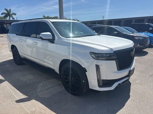 Used 2021 Cadillac Escalade ESV Sport w/ Driver Assist Tech Package AWD/4WD image 3