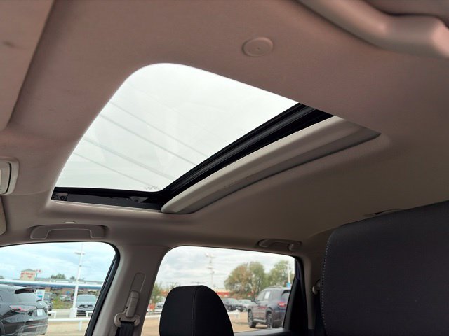 Used 2025 Honda CR-V EX image 11