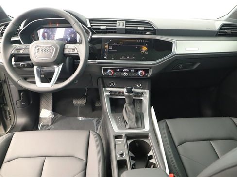 New 2025 Audi Q3 2.0T Premium image 18