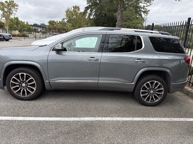 Used 2020 GMC Acadia Denali w/ Technology Package AWD/4WD image 25