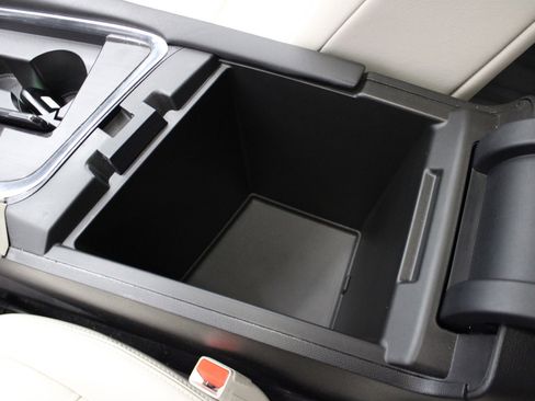 Used 2023 Buick Enclave Essence w/ Experience Buick Package image 36