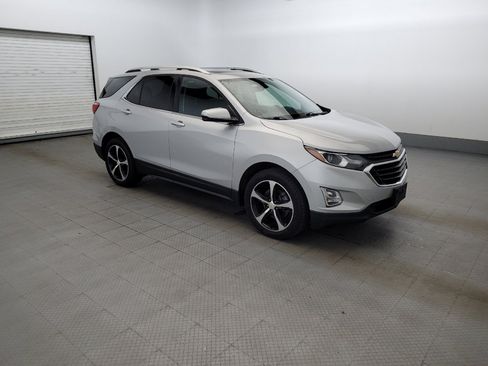 Used 2018 Chevrolet Equinox LT w/ Sun & Infotainment Package AWD/4WD image 11