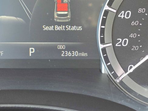Used 2023 Toyota Highlander LE AWD/4WD image 30