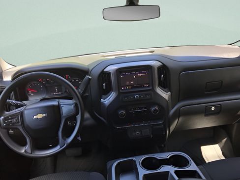 Used 2021 Chevrolet Silverado 1500 Custom AWD/4WD image 9