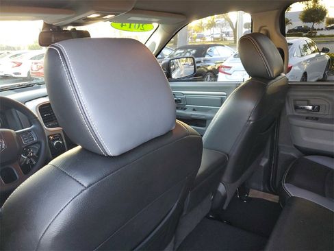 Used 2014 RAM 1500 Classic SLT image 13