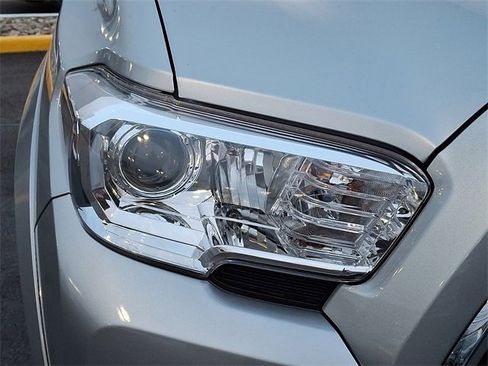 Certified 2023 Toyota Tacoma SR5 image 13