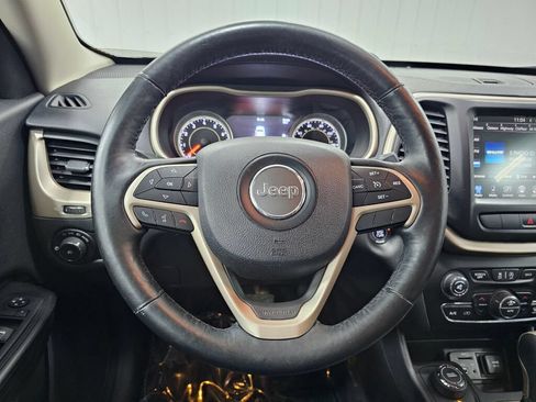 Used 2015 Jeep Cherokee Limited AWD/4WD image 13
