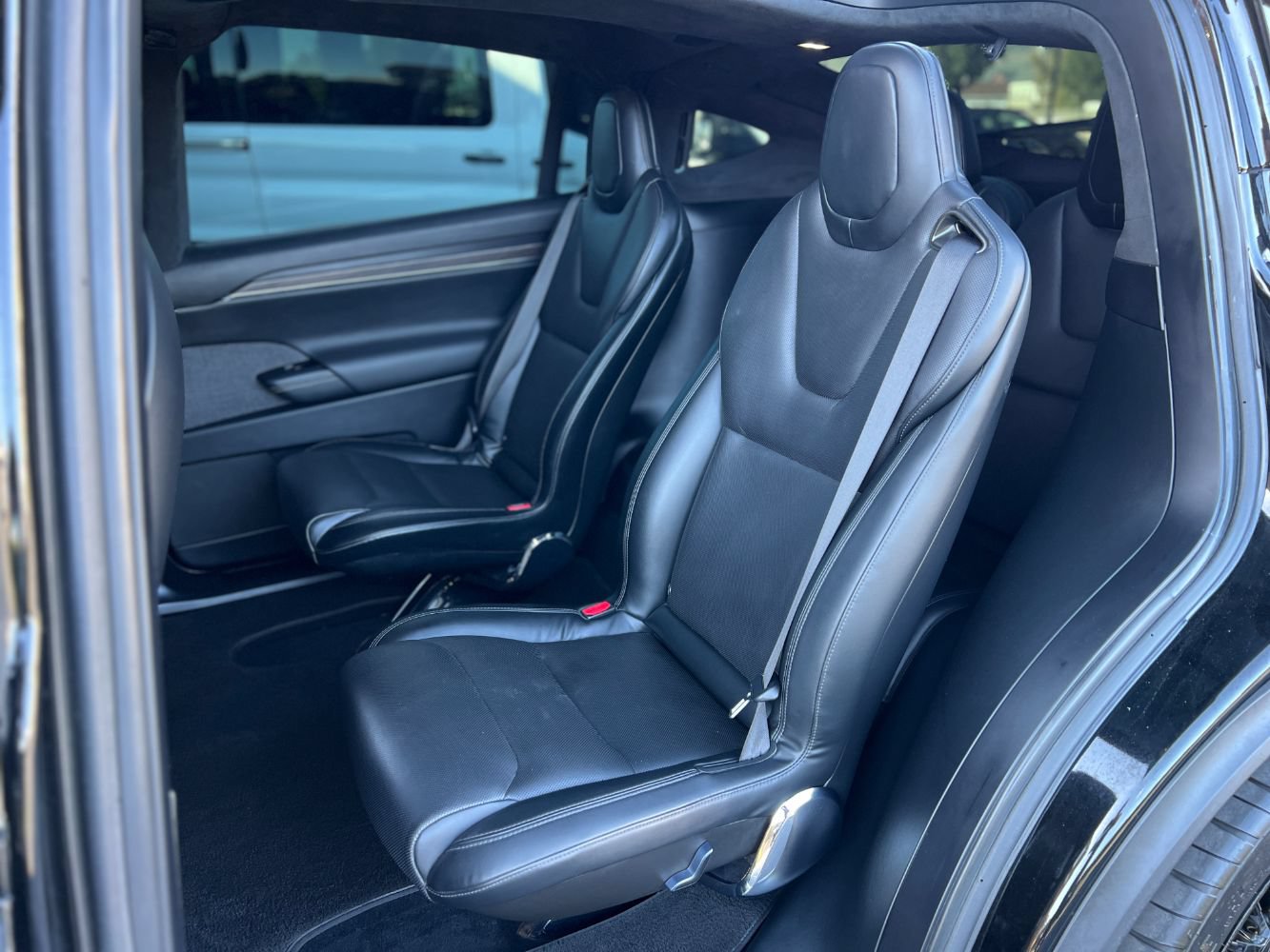 Used 2023 Tesla Model X AWD/4WD image 24