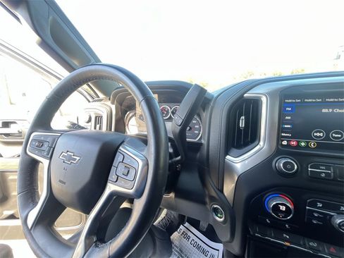 Used 2022 Chevrolet Silverado 1500 RST w/ LPO, Blackout Package image 19