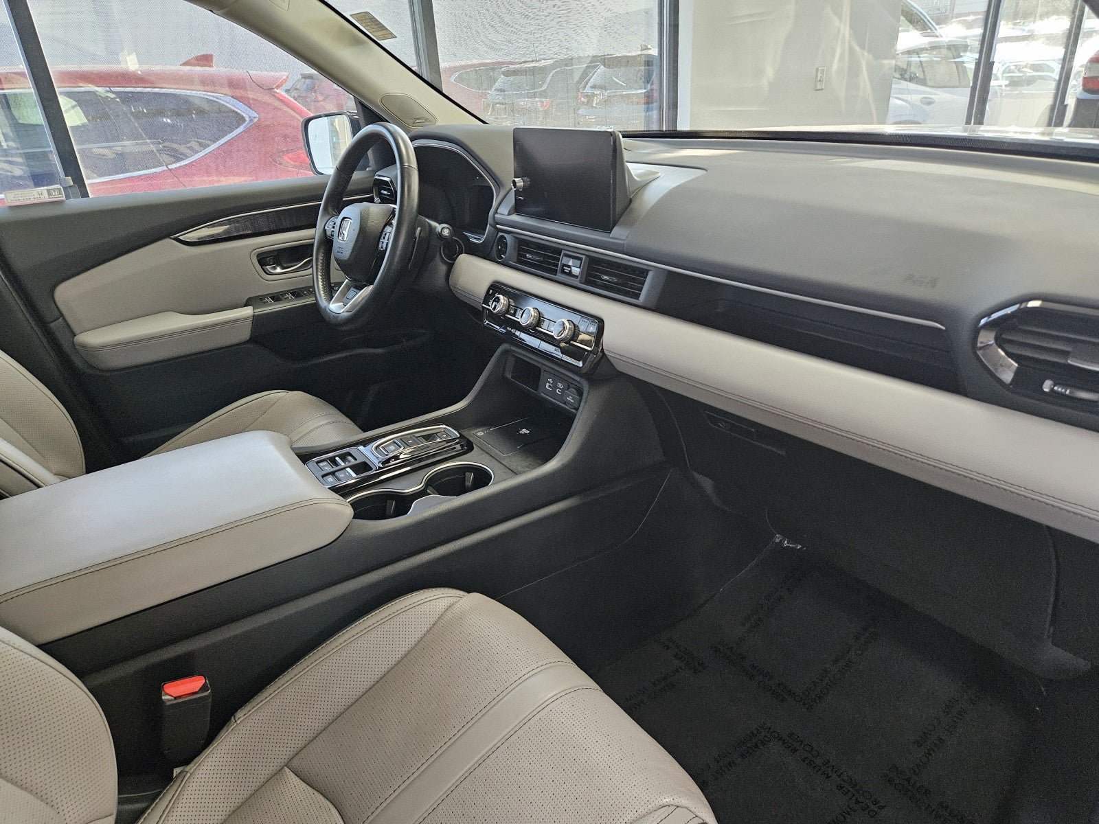 Used 2024 Honda Pilot Elite image 15