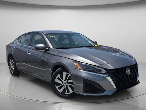 Used 2023 Nissan Altima 2.5 S FWD image 4
