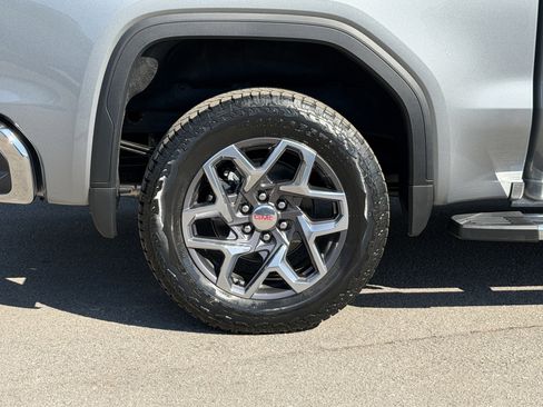 New 2026 GMC Sierra 1500 SLT w/ SLT Premium Plus Package image 17