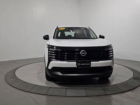 Certified 2025 Nissan Kicks S image 10