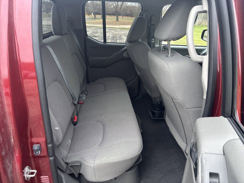 Used 2020 Nissan Frontier SV w/ SV Utility Package image 27