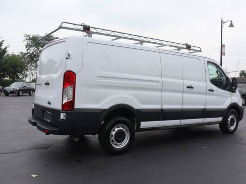 Used 2022 Ford Transit 250 Low Roof RWD image 5