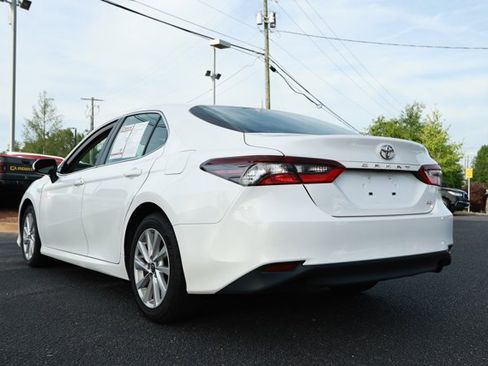 Used 2024 Toyota Camry LE FWD image 8