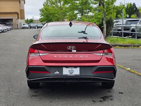New 2025 Hyundai Elantra Sport image 6