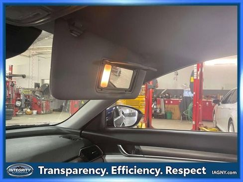 Used 2018 Honda Accord LX image 30