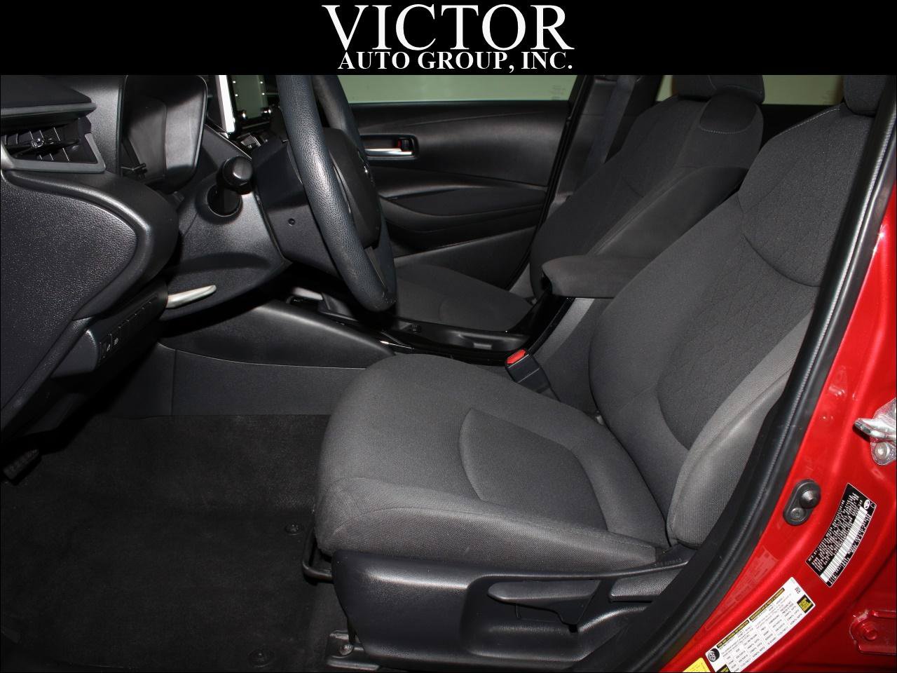 Used 2021 Toyota Corolla LE FWD image 16