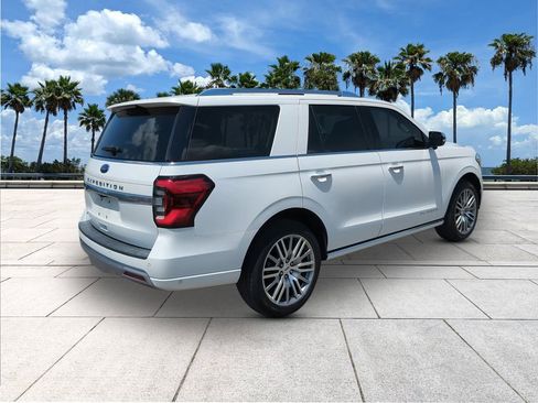 Used 2022 Ford Expedition Platinum image 8