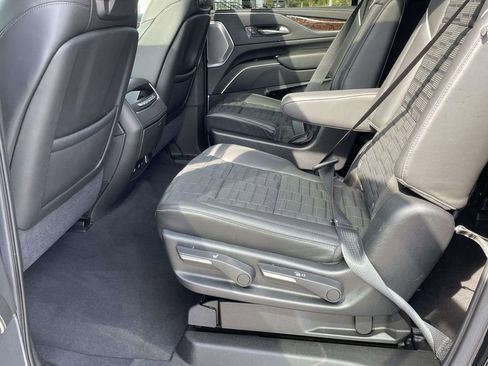Used 2021 Cadillac Escalade ESV Premium Luxury Platinum RWD image 14