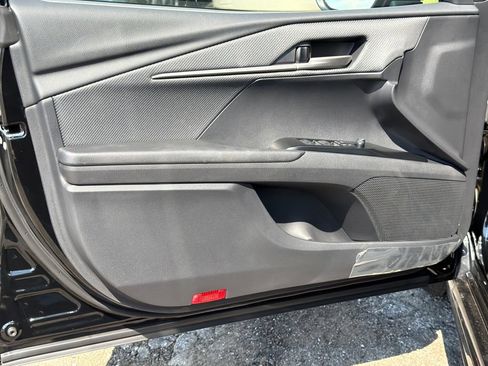 New 2026 Toyota Camry Hybrid FWD image 10