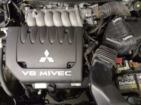 Used 2017 Mitsubishi Outlander GT AWD/4WD image 30