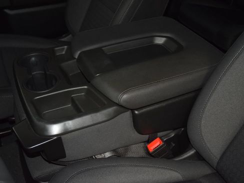 Used 2023 Chevrolet Silverado 1500 Custom AWD/4WD image 39