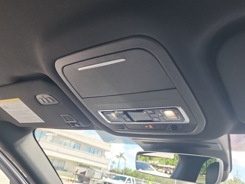 New 2025 Lincoln Nautilus Premier w/ Jet Appearance Package image 32