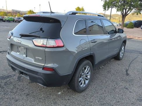 Used 2021 Jeep Cherokee Latitude Lux w/ Comfort/Convenience Group AWD/4WD image 3