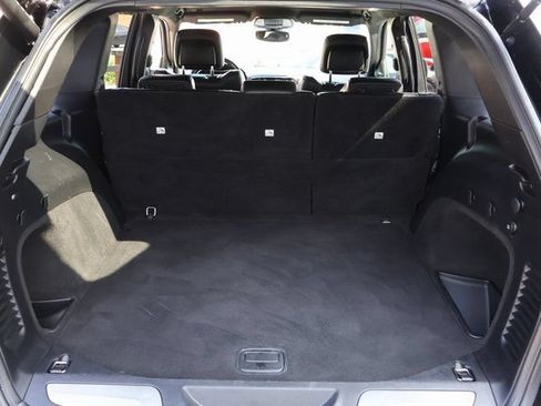 Used 2019 Jeep Grand Cherokee Limited AWD/4WD image 16