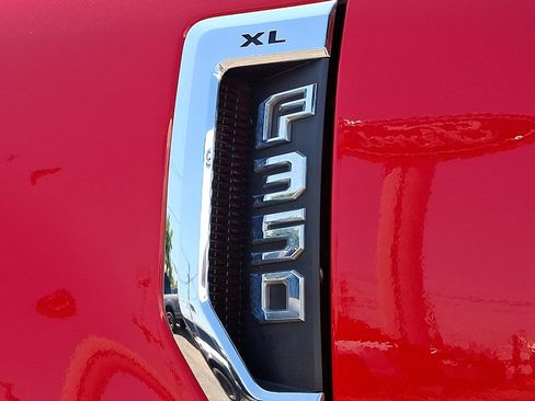 Certified 2021 Ford F350 XL w/ Power Equipment Group AWD/4WD image 30