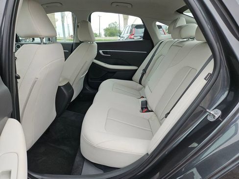 Used 2025 Hyundai Sonata SEL FWD image 14