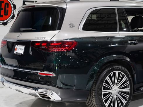 Used 2024 Mercedes-Benz Maybach GLS 600 4MATIC image 28