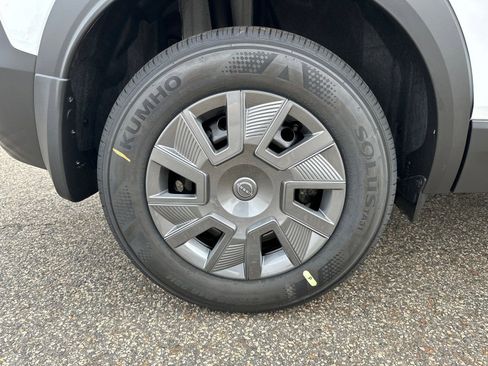 New 2026 Nissan Kicks S FWD image 17