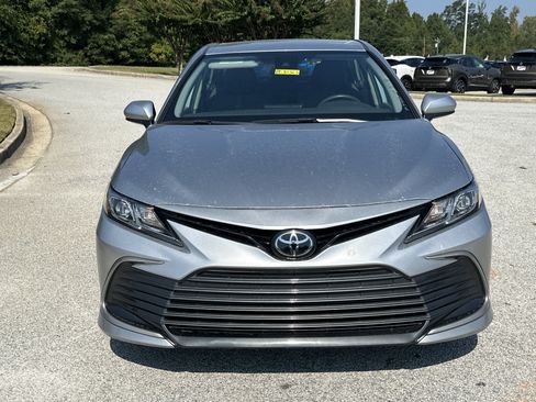 Used 2023 Toyota Camry LE image 2