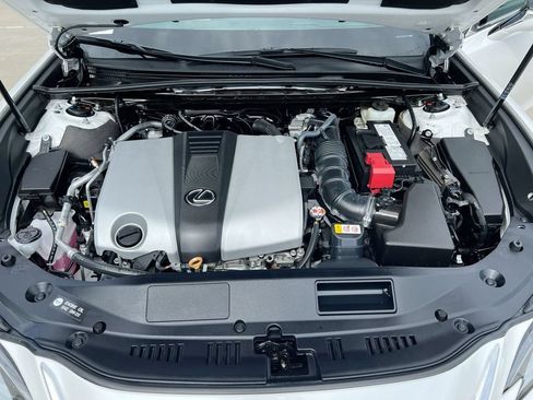 Certified 2024 Lexus ES 350 w/ Premium Package FWD image 10