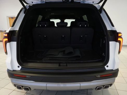 New 2026 Chevrolet Traverse LT w/ Driver Confidence Package AWD/4WD image 26