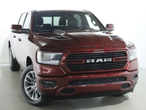 Used 2023 RAM 1500 Laramie AWD/4WD image 2