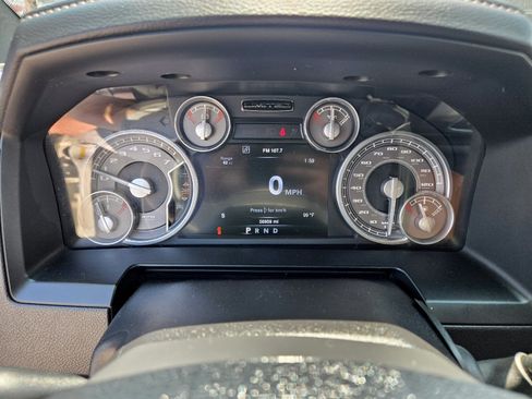 Used 2016 RAM 2500 Limited AWD/4WD image 28