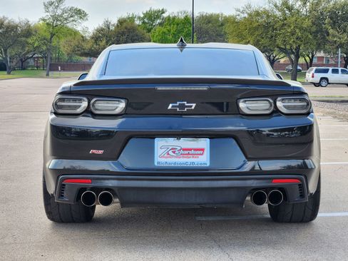 Used 2021 Chevrolet Camaro LT w/ RS Package image 5