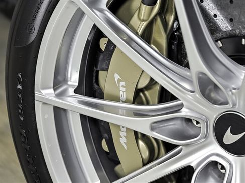 Used 2022 McLaren 765LT RWD image 6