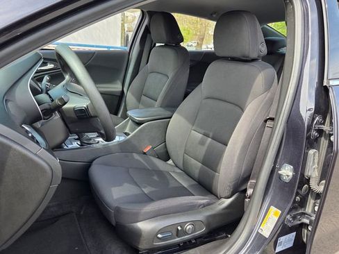 Used 2023 Chevrolet Malibu LT FWD image 9