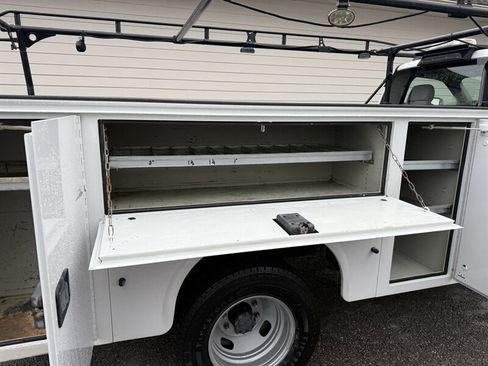 Used 2020 Ford F350 XL w/ Power Equipment Group image 15