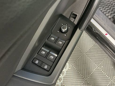 Used 2021 Audi Q3 2.0T Premium Plus w/ Premium Plus Package image 24