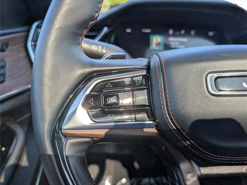 Used 2023 Jeep Grand Cherokee L Summit w/ Rear Seat Video Group I AWD/4WD image 27