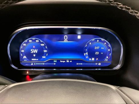 Used 2023 Chevrolet Suburban Z71 w/ Z71 Off-Road Package image 26