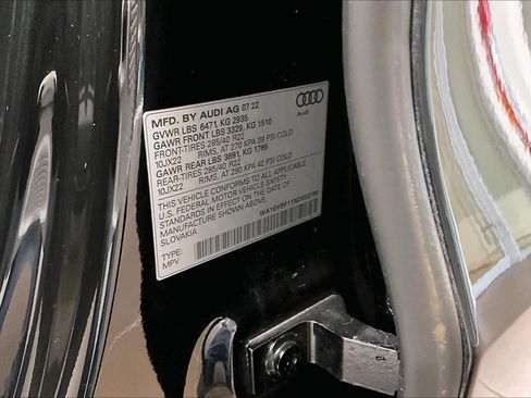 Used 2022 Audi Q8 Premium Plus image 34