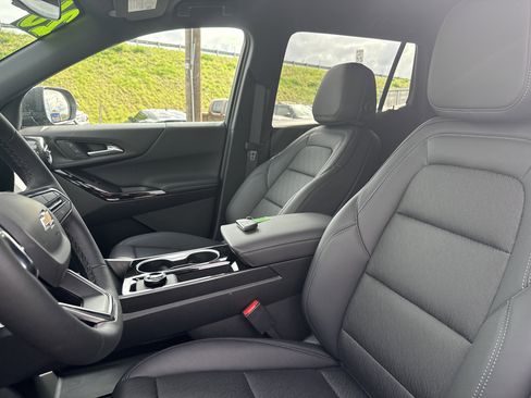 New 2026 Chevrolet Equinox LT AWD/4WD image 12