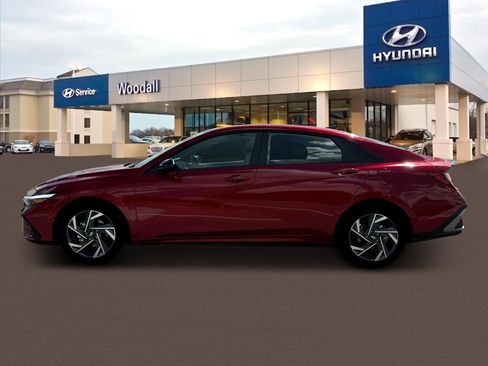 New 2025 Hyundai Elantra Sport image 3